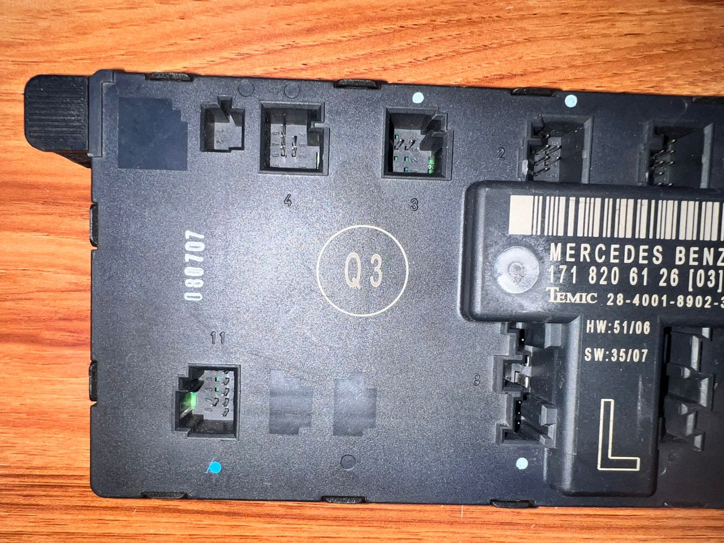 2009-2011 Mercedes-Benz SLK300 Front Left Door Control Module A1718206126 R171 SLK300 OEM