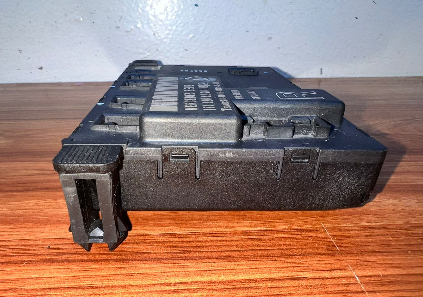 2009-2011 Mercedes-Benz SLK300 Door Control Module A1718206226 R171 SLK-Class OEM