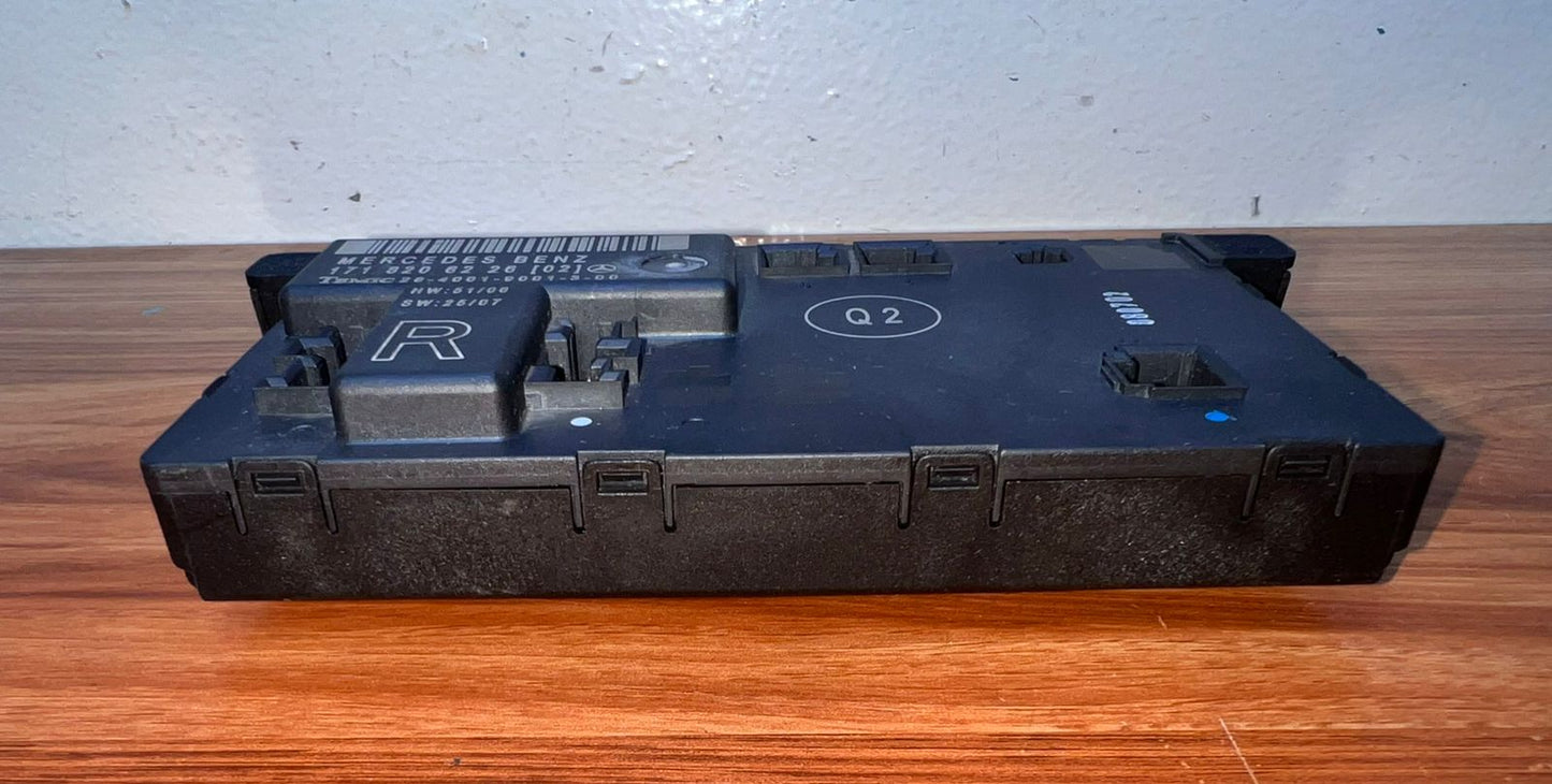 2009-2011 Mercedes-Benz SLK300 Door Control Module A1718206226 R171 SLK-Class OEM