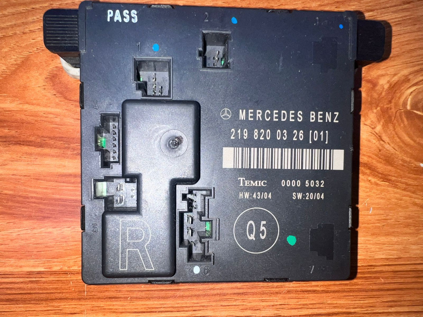 Mercedes-Benz CLS350 Rear Right Door Control Module A2198200326 W219 CLS C219 OEM