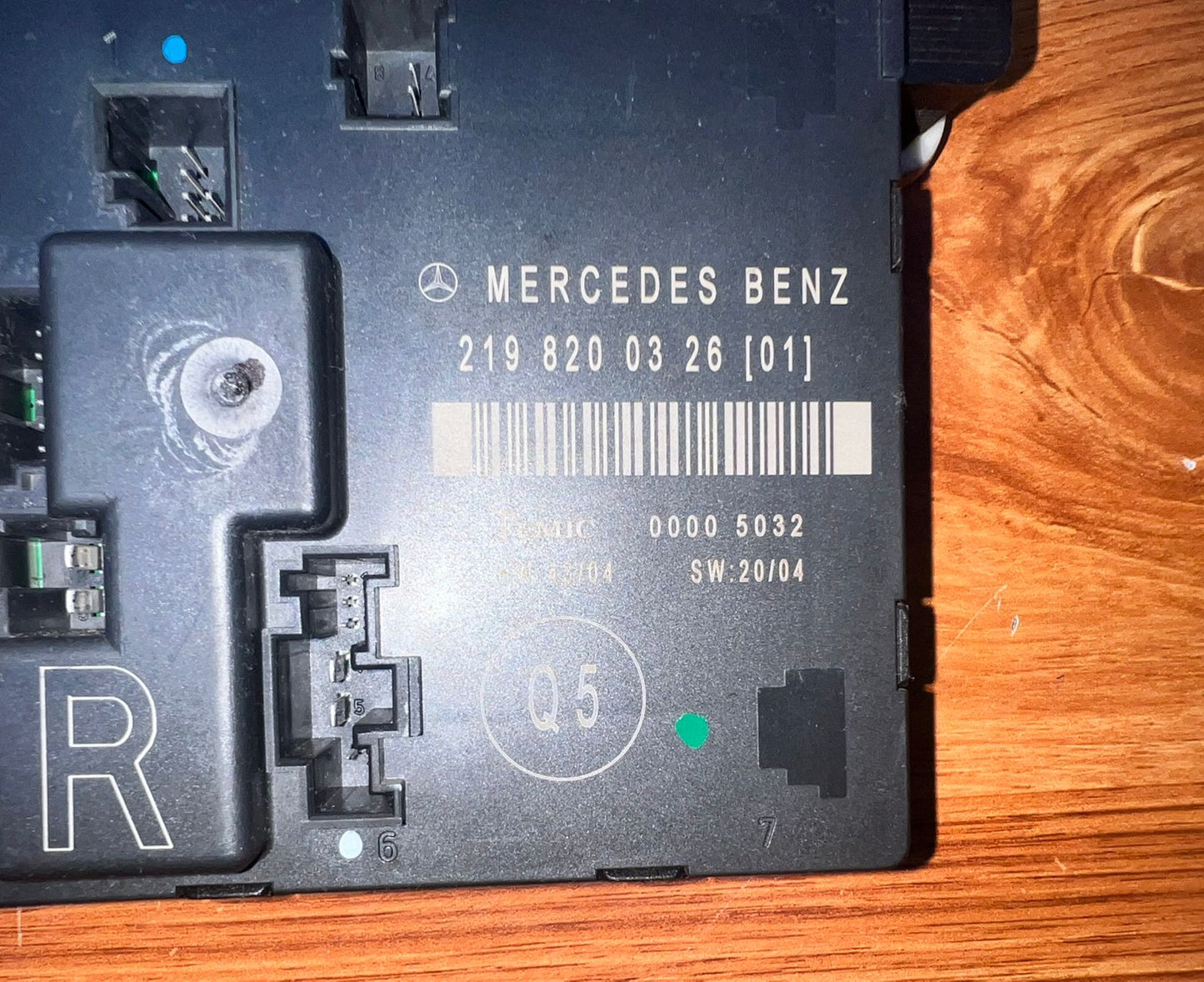 Mercedes-Benz CLS350 Rear Right Door Control Module A2198200326 W219 CLS C219 OEM