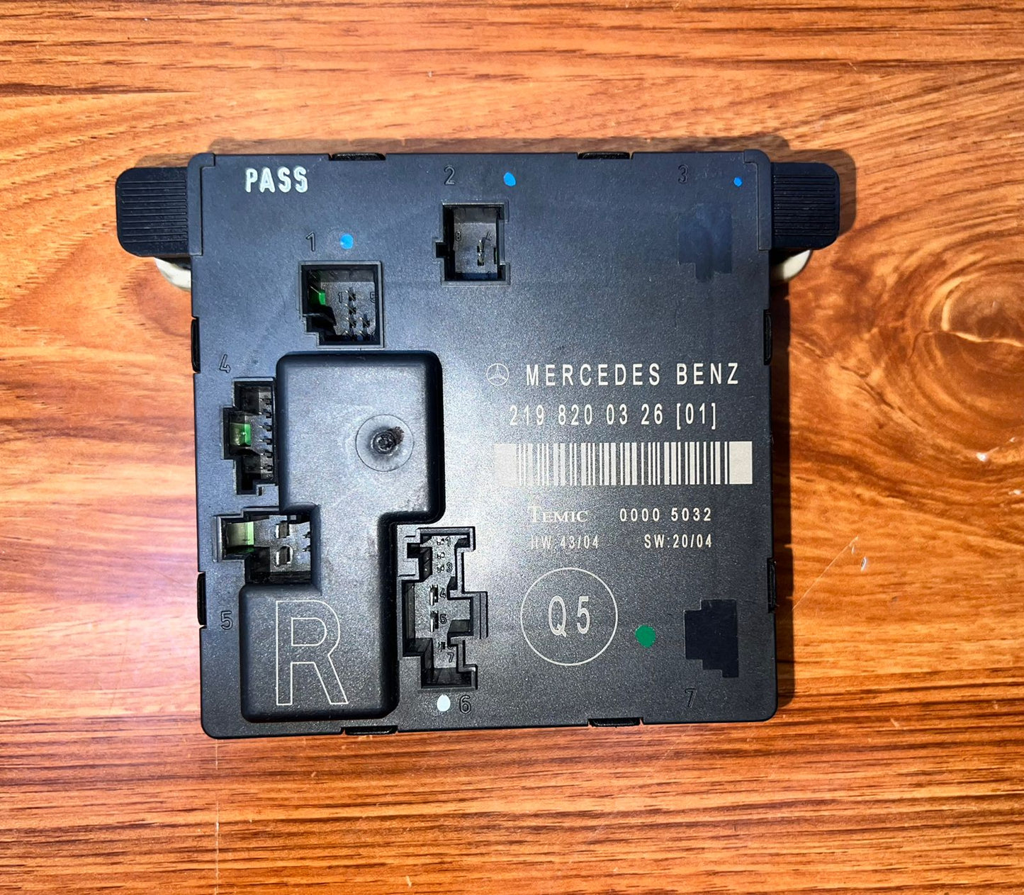 Mercedes-Benz CLS350 Rear Right Door Control Module A2198200326 W219 CLS C219 OEM