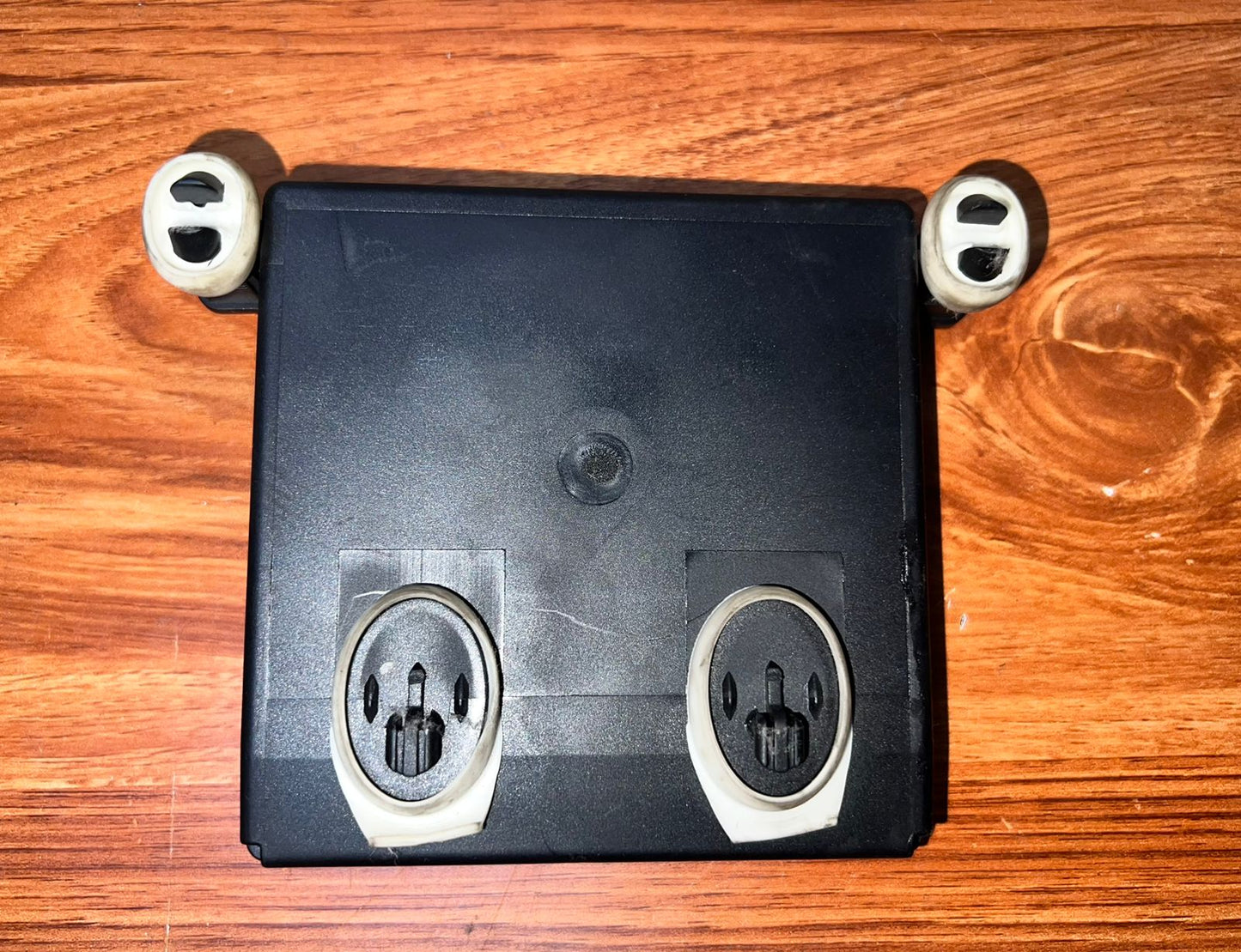 2006 Mercedes-Benz CLS500 Rear Left Door Control Unit A2198200226 W219 CLS-Class OEM