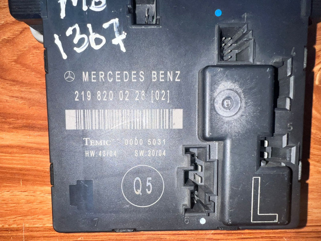 2006 Mercedes-Benz CLS500 Rear Left Door Control Unit A2198200226 W219 CLS-Class OEM