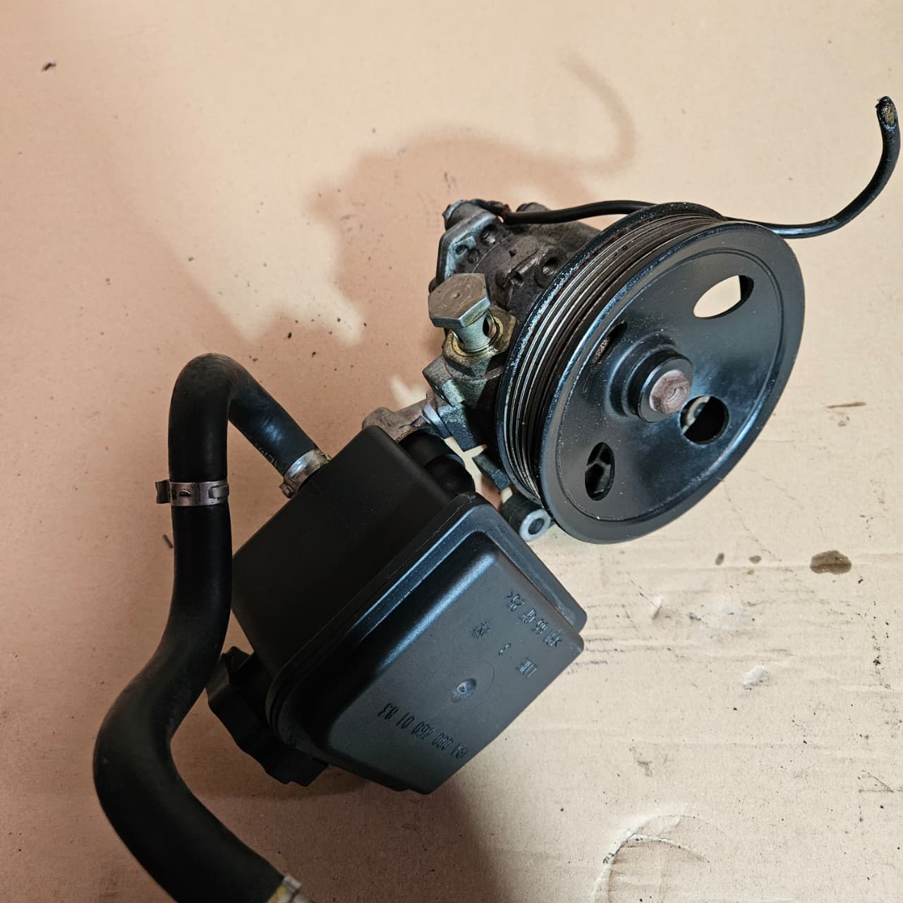 2002-2005 Mercedes-Benz C230 Power Steering Pump 0024669701 C-Class, E-Class