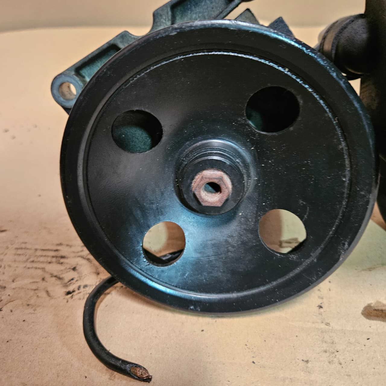 2002-2005 Mercedes-Benz C230 Power Steering Pump 0024669701 C-Class, E-Class