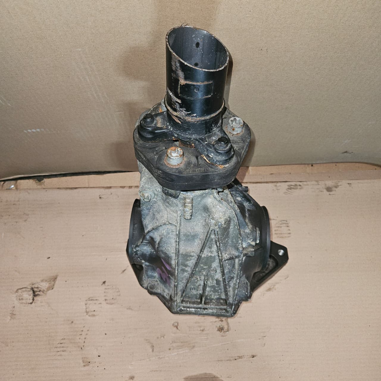 Mercedes-Benz C-Class W205 Front Differential A2053508507 C300 3.067 Ratio OEM