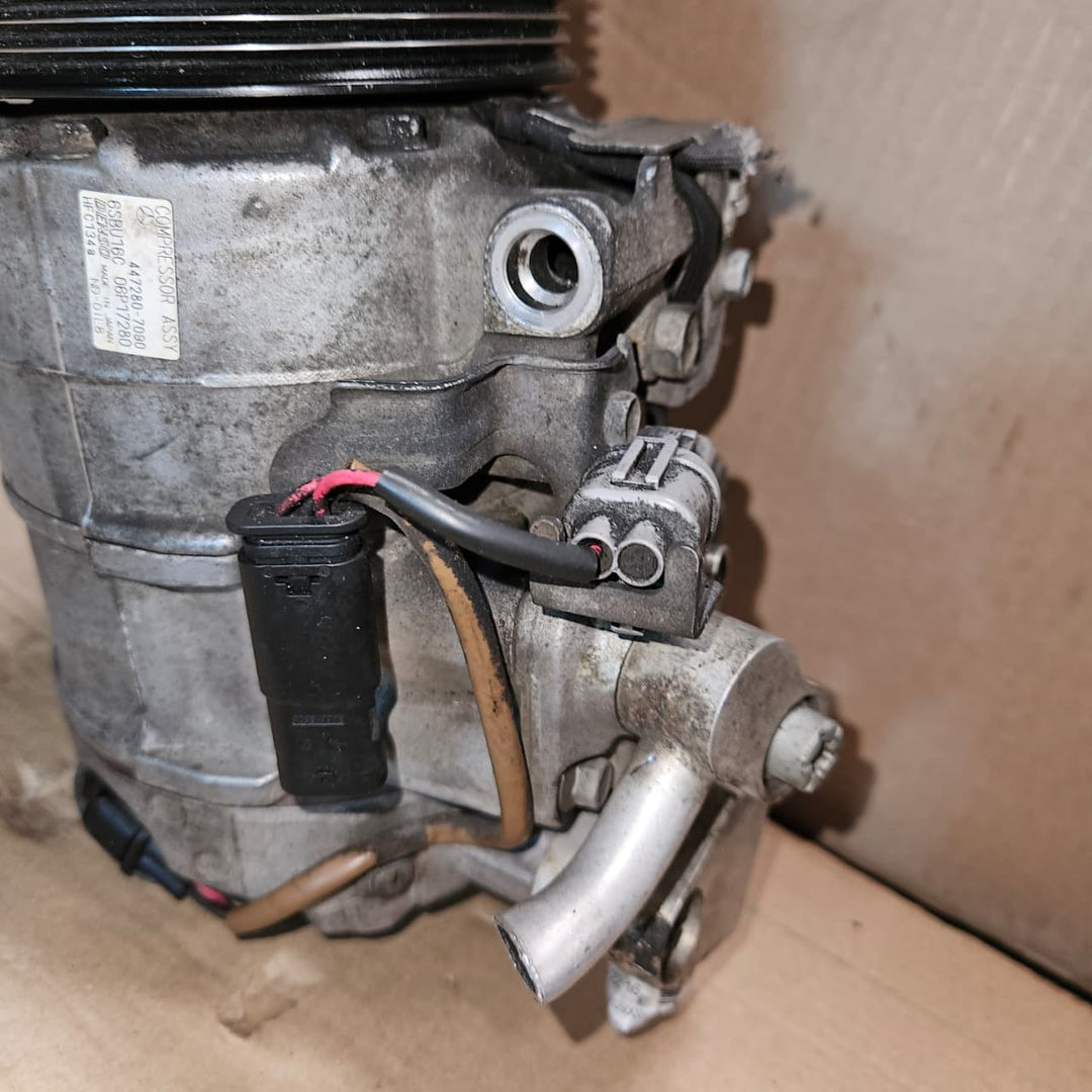 2013-2016 Mercedes-Benz E350 Air Conditioning Compressor A0008302700 W212, ML