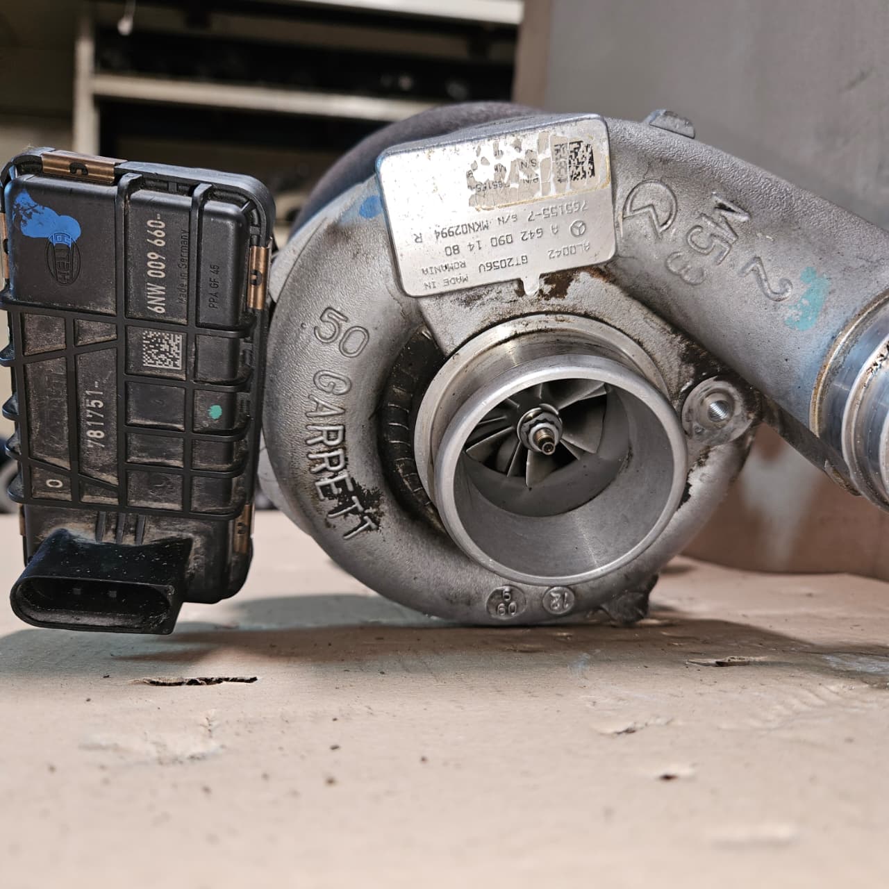 Mercedes-Benz Turbocharger A6420901480 W164 ML350 GL450 R320 OEM