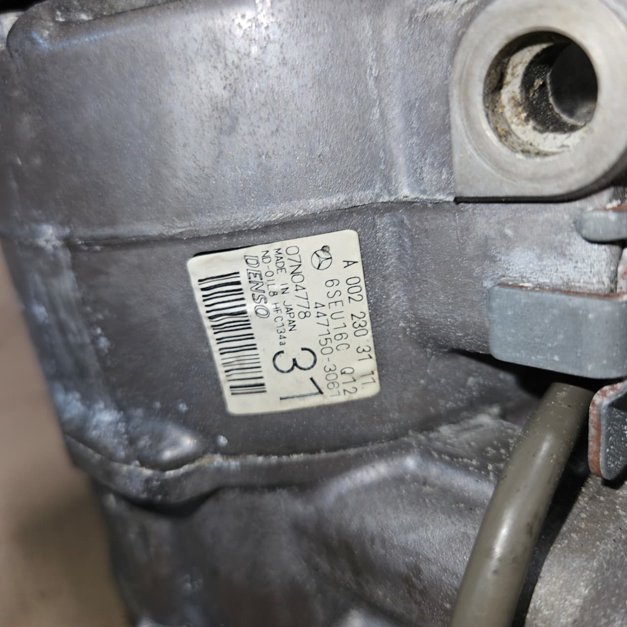 2007 Mercedes-Benz S550 A/C Air Conditioning Compressor A0022303111 OEM