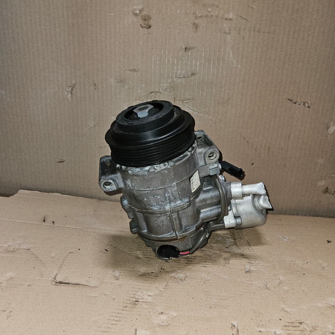 2007 Mercedes-Benz S550 A/C Air Conditioning Compressor A0022303111 OEM