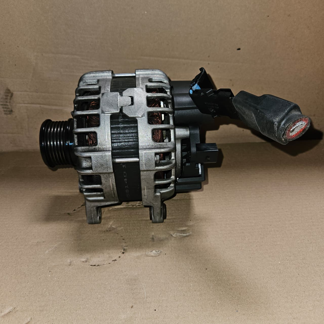 2015-2018 Mercedes-Benz C300 Alternator A0009067703 W205 C300 C253 GLC350 OEM