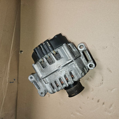 2014-2016 Mercedes-Benz E250 Alternator A0009062822 W212 E-Class X253 W447 Vito OEM