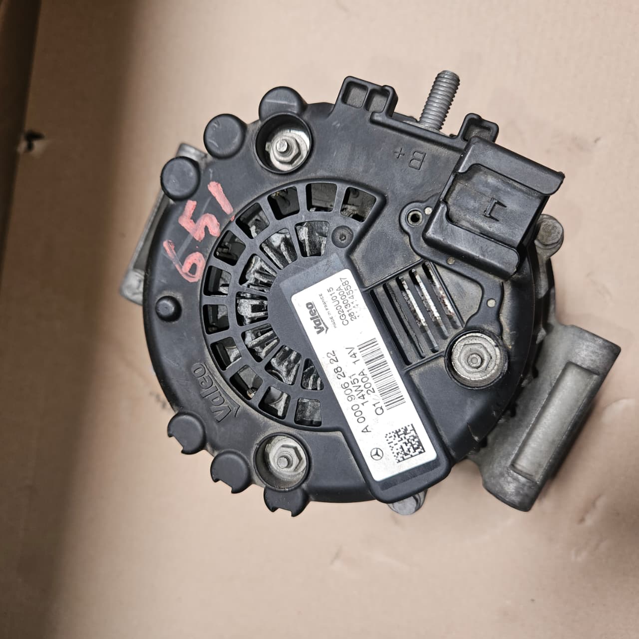 2014-2016 Mercedes-Benz E250 Alternator A0009062822 W212 E-Class X253 W447 Vito OEM
