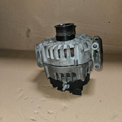 2014-2016 Mercedes-Benz E250 Alternator A0009062822 W212 E-Class X253 W447 Vito OEM
