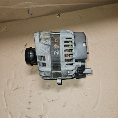 2013-2018 Mercedes-Benz CLA200 Alternator A0009061903 CLA180 W176 A250 W246 OEM