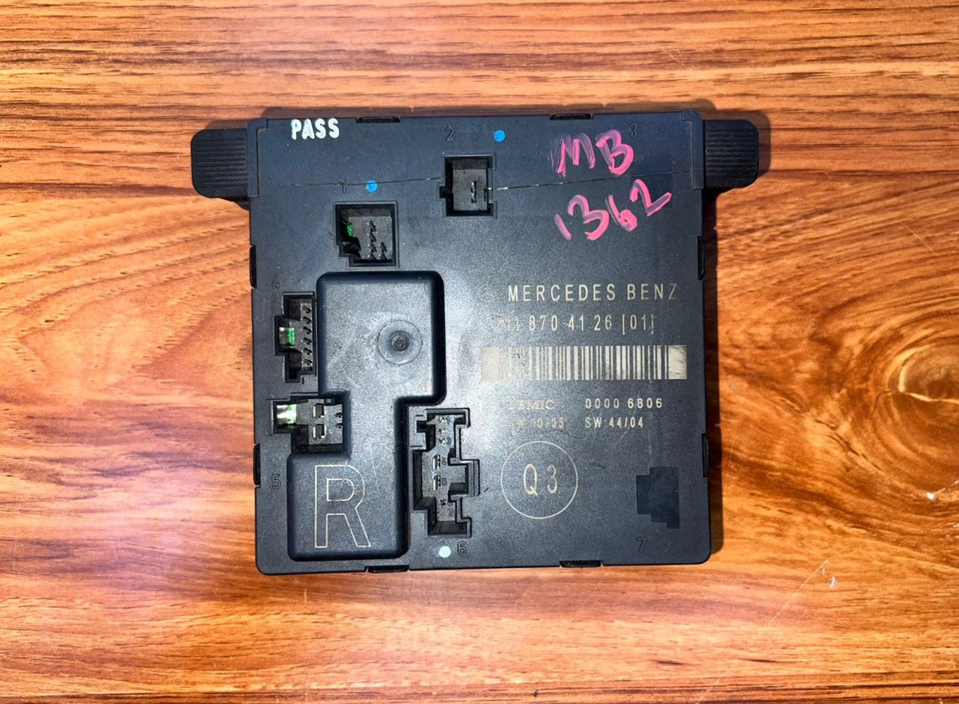 Mercedes-Benz E-Class W211 Rear Right Door Control Unit A2118704126 OEM