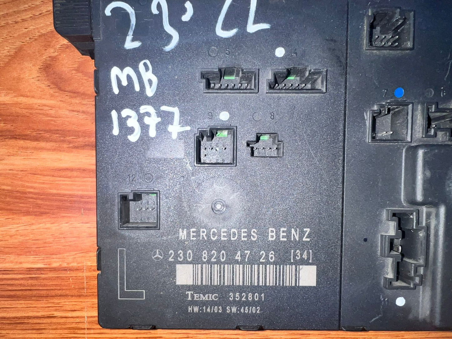 2006 Mercedes-Benz SL500 Door Control Unit A2308204726 R230 SL-Class OEM