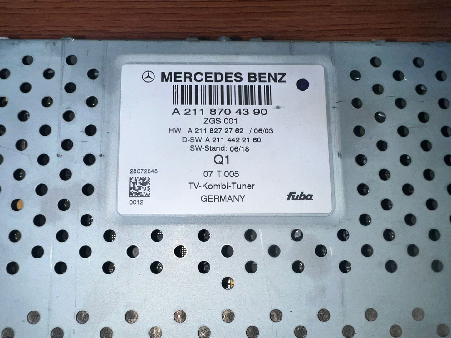Mercedes-Benz GL-Class Tv Tuner A2118704390 GL-Class X164 and M-Class W211