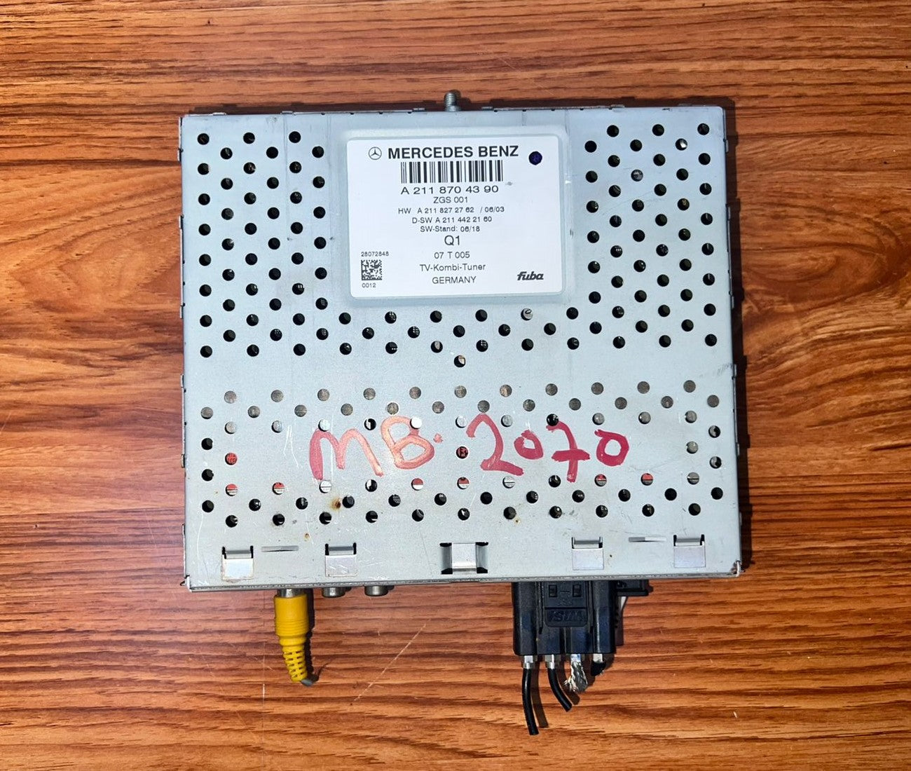 Mercedes-Benz GL-Class Tv Tuner A2118704390 GL-Class X164 and M-Class W211