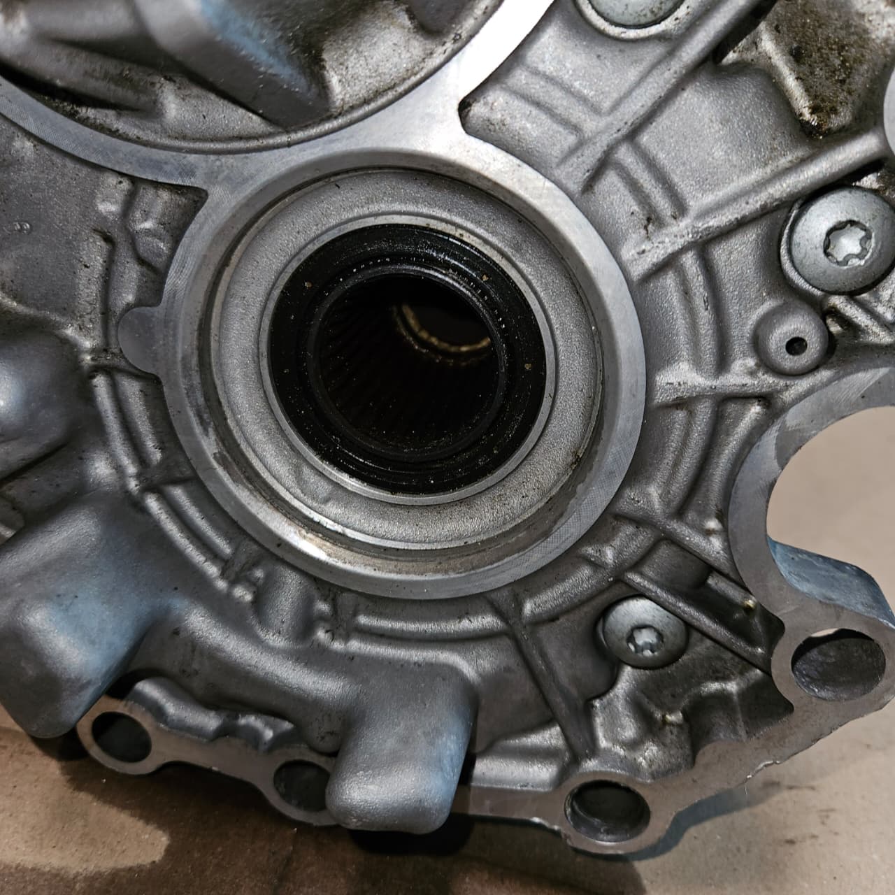 Mercedes-Benz GLC43 Transfer Case A7252800300 W205 C43 GLC-Class 4MATIC OEM