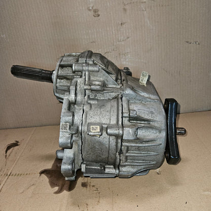 Mercedes-Benz GLC43 Transfer Case A7252800300 W205 C43 GLC-Class 4MATIC OEM