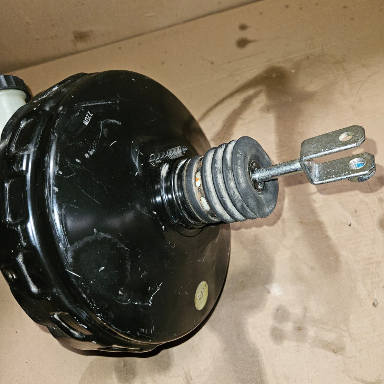 Mercedes-Benz Brake Booster A2124300930 E-Class W212 C-Class W204 OEM