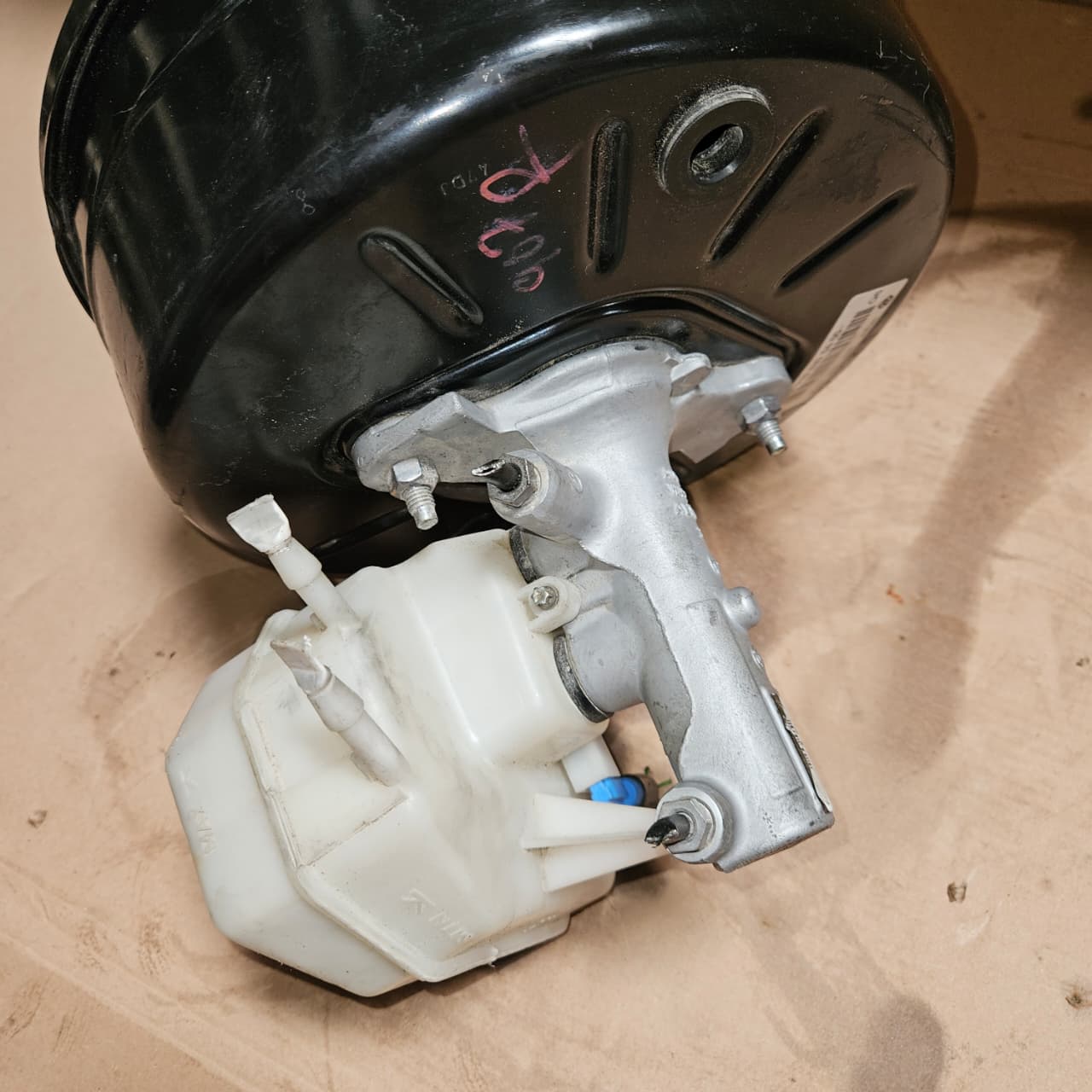2019-2024 Mercedes-Benz Sprinter Brake Booster A9104300400 W907 W910 OEM