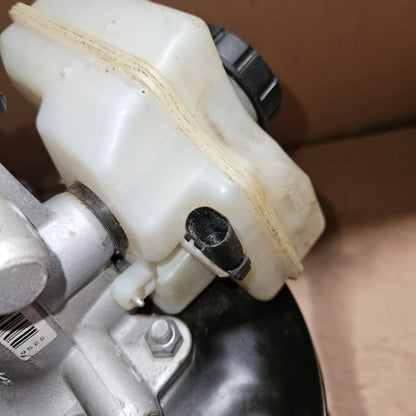Mercedes-Benz CLS E Brake Booster A2114301030 CLS C219 E-Class W211 OEM