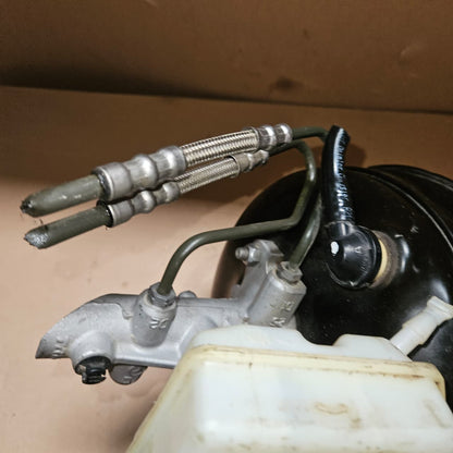 Mercedes-Benz CLS E Brake Booster A2114301030 CLS C219 E-Class W211 OEM