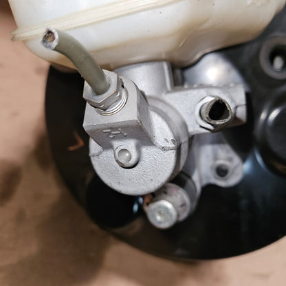 2007-2014 Mercedes-Benz S550 Brake Booster A2214303130 W221 S-Class W216 CL OEM