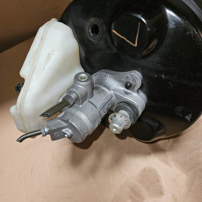 2007-2014 Mercedes-Benz S550 Brake Booster A2214303130 W221 S-Class W216 CL OEM