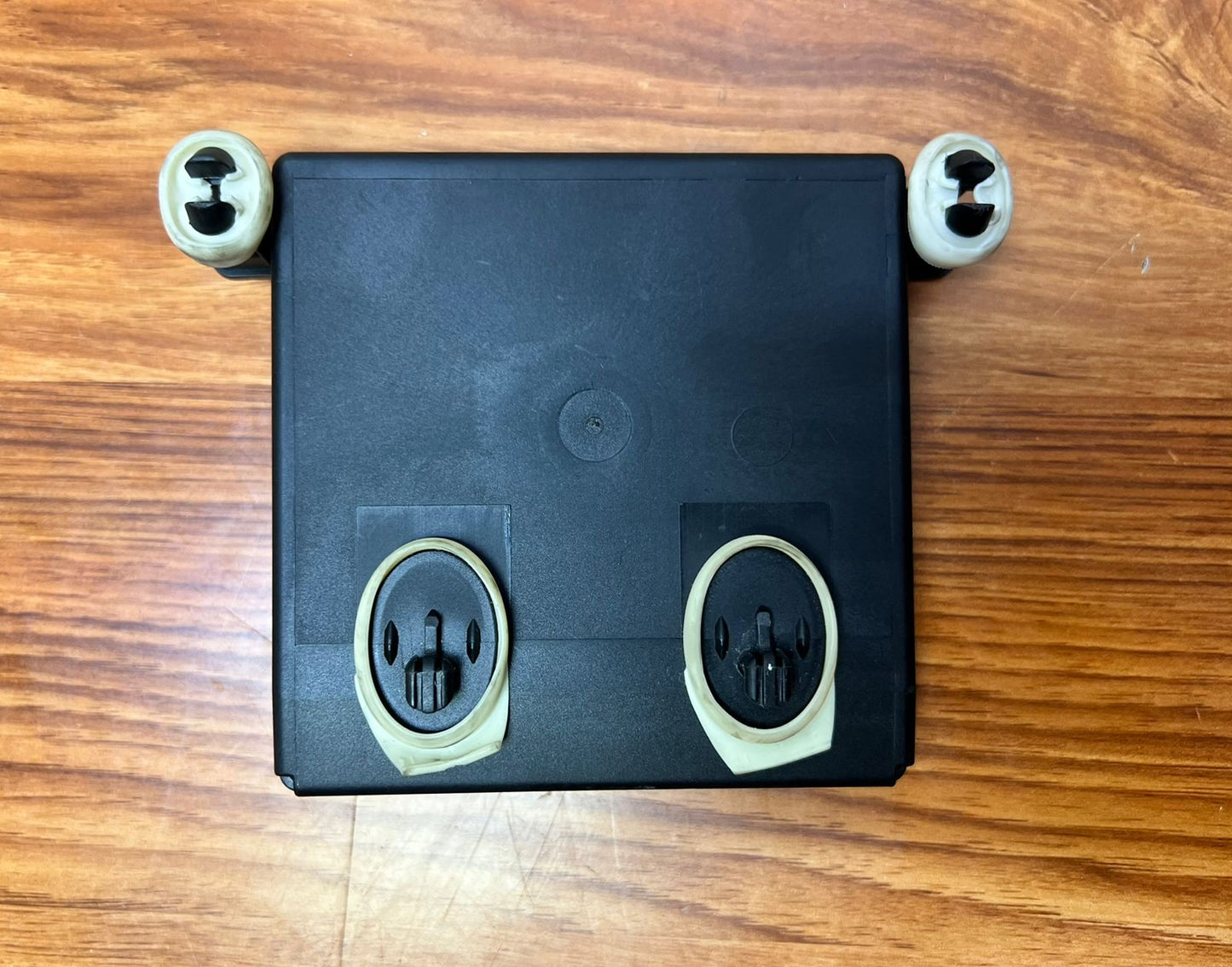 2010 Mercedes-Benz CLS63 AMG Door Control Unit A2198203526 W219 CLS-Class OEM