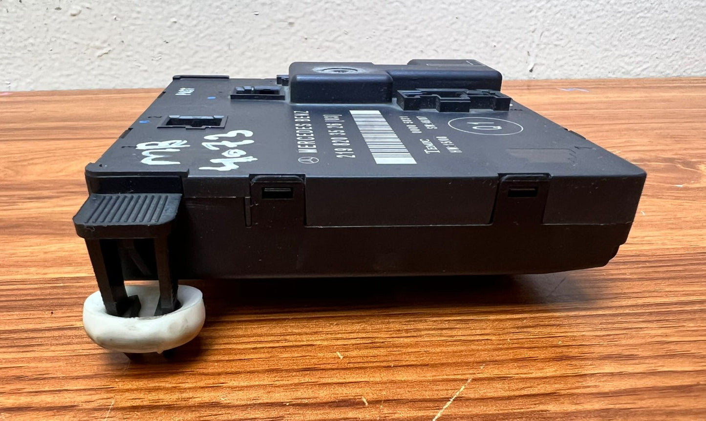 2010 Mercedes-Benz CLS63 AMG Door Control Unit A2198203526 W219 CLS-Class OEM