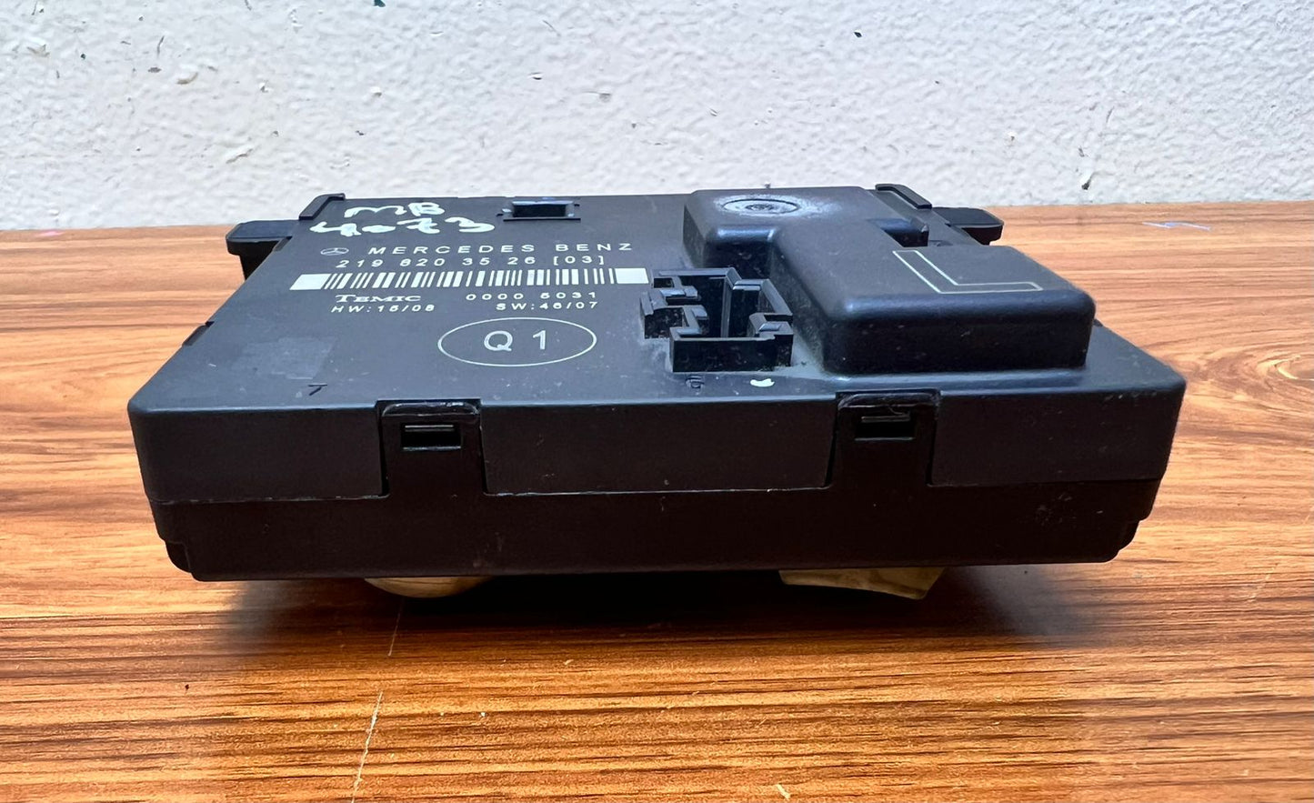 2010 Mercedes-Benz CLS63 AMG Door Control Unit A2198203526 W219 CLS-Class OEM