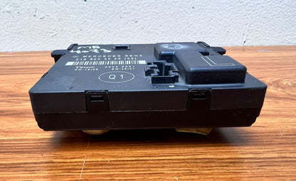 2010 Mercedes-Benz CLS63 AMG Door Control Unit A2198203526 W219 CLS-Class OEM