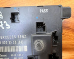 Bild in die Galerieansicht laden, 2010 Mercedes-Benz CLS63 AMG Door Control Unit A2198203526 W219 CLS-Class OEM