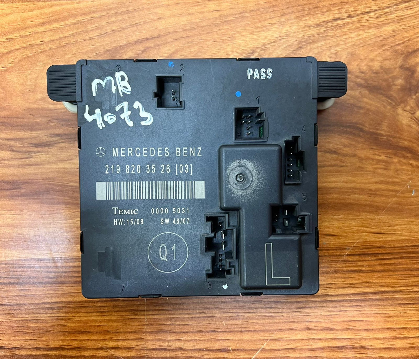 2010 Mercedes-Benz CLS63 AMG Door Control Unit A2198203526 W219 CLS-Class OEM