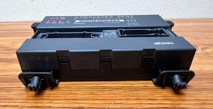 Mercedes-Benz SLK Convertible Roof Control Module A1718203326 R171 SLK-Class OEM