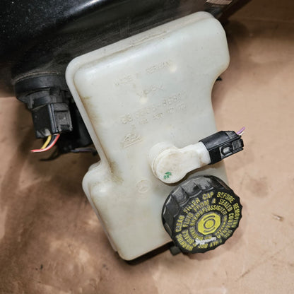 Mercedes-Benz ML320 CDI Brake Booster A1644301430 W164 M-Class OEM