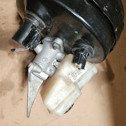 Mercedes-Benz ML320 CDI Brake Booster A1644301430 W164 M-Class OEM