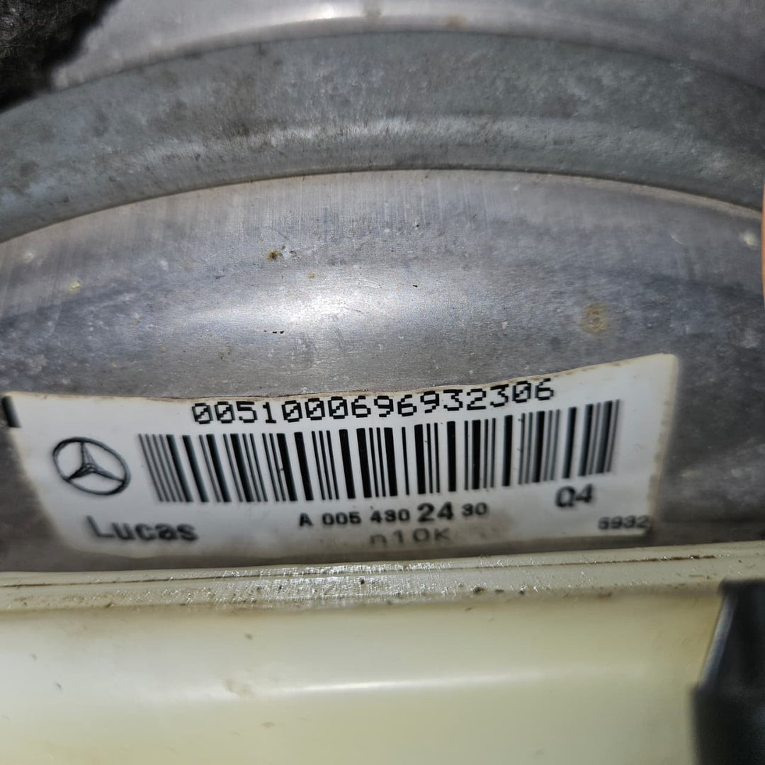 Mercedes-Benz S320 CDI Vacuum Brake Booster A0054302430 W220 S-Class OEM