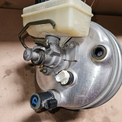 Mercedes-Benz S320 CDI Vacuum Brake Booster A0054302430 W220 S-Class OEM