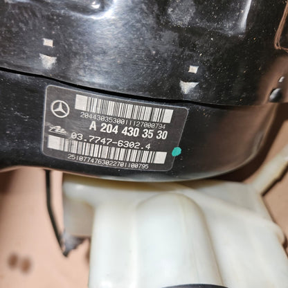 2008-2015 Mercedes-Benz C300 Brake Booster A2044303530 W204 C-Class E-Class OEM