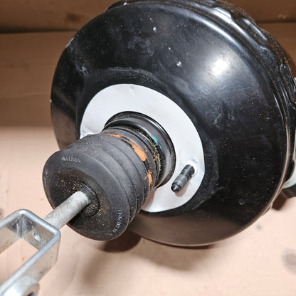 2008-2015 Mercedes-Benz C300 Brake Booster A2044303530 W204 C-Class E-Class OEM