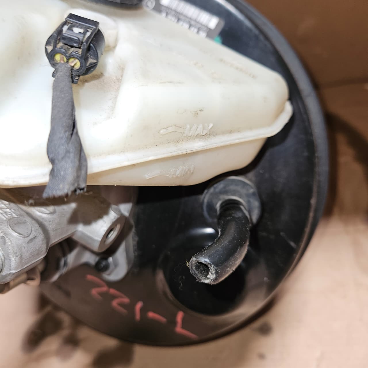2007-2009 Mercedes-Benz S550 Brake Booster A2214301830 S-Class W221 OEM