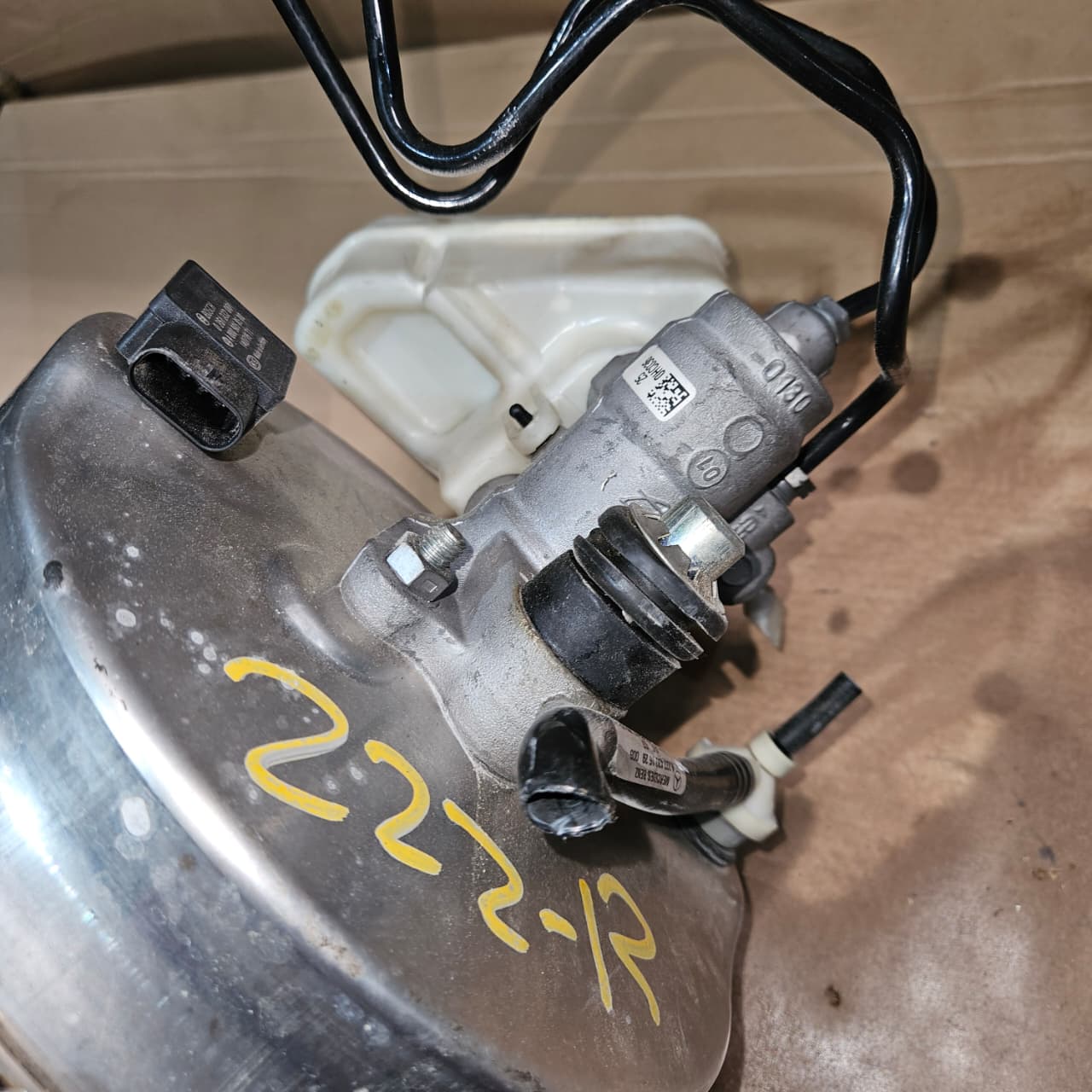 Mercedes-Benz S-Class CL Brake Booster A2224300330 W222 C217 OEM