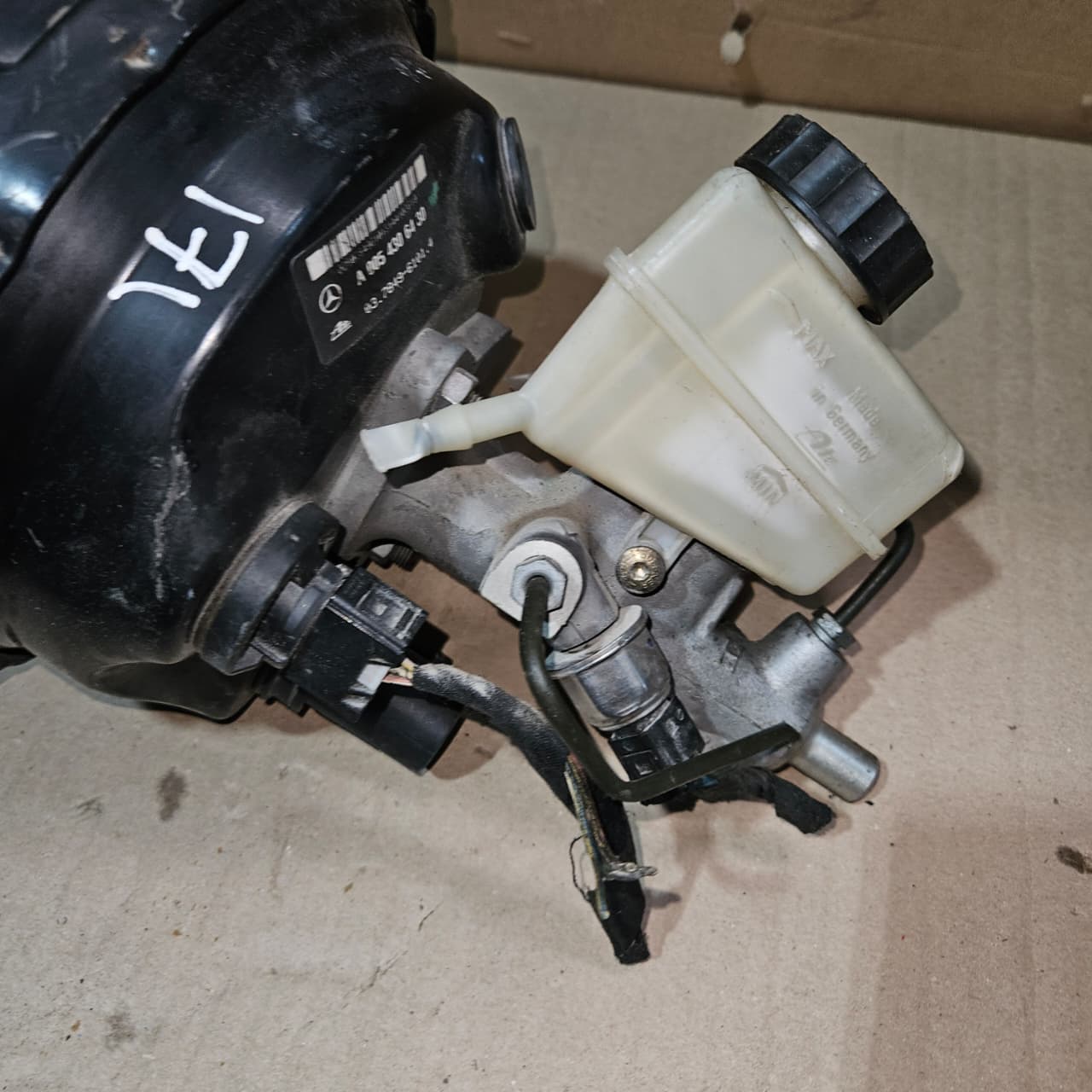 Mercedes-Benz SLK200 Brake Servo Booster A0054306430 R171 SLK-Class OEM