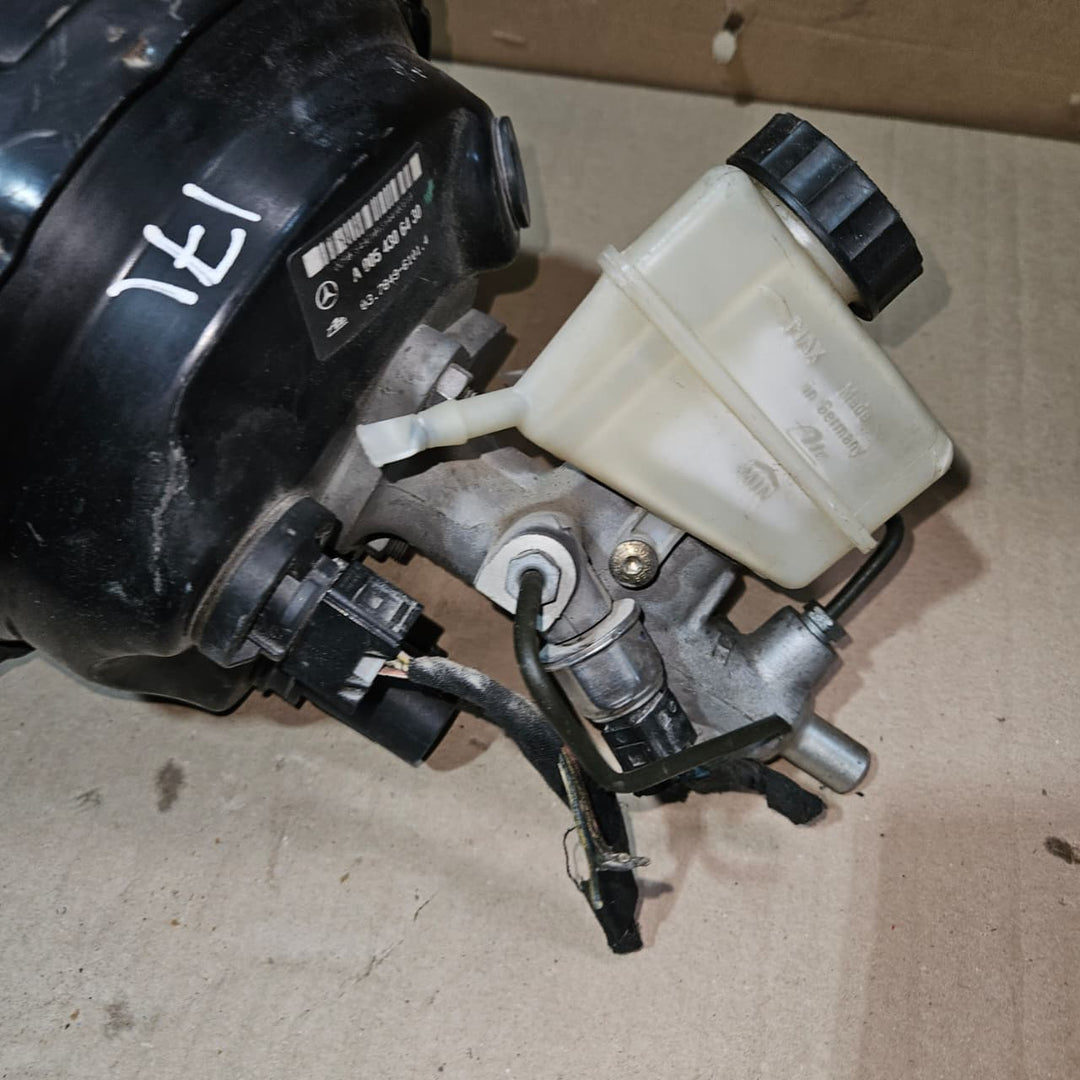 Mercedes-Benz SLK200 Brake Servo Booster A0054306430 R171 SLK-Class OEM