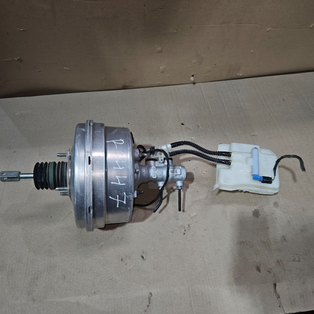 2014 Mercedes-Benz Viano Brake Booster A4474300300 Vito W447 OEM